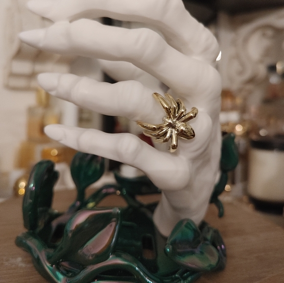 BATH & BODY WORKS HALLOWEEN IVY WITCH HAND SOAP HOLDER - Picture 3 of 8